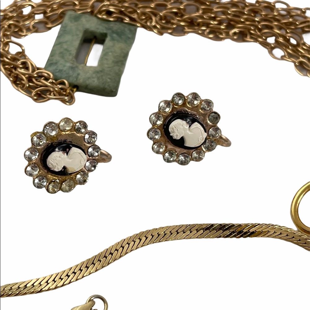 Vintage Jewelry LOT Necklace earrings bracelets - Picture 6 of 12